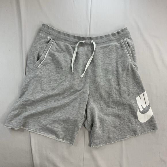 Nike Sportswear Alumni Men’s Shorts French Terry Swoosh Size XL Gray - Picture 1 of 8